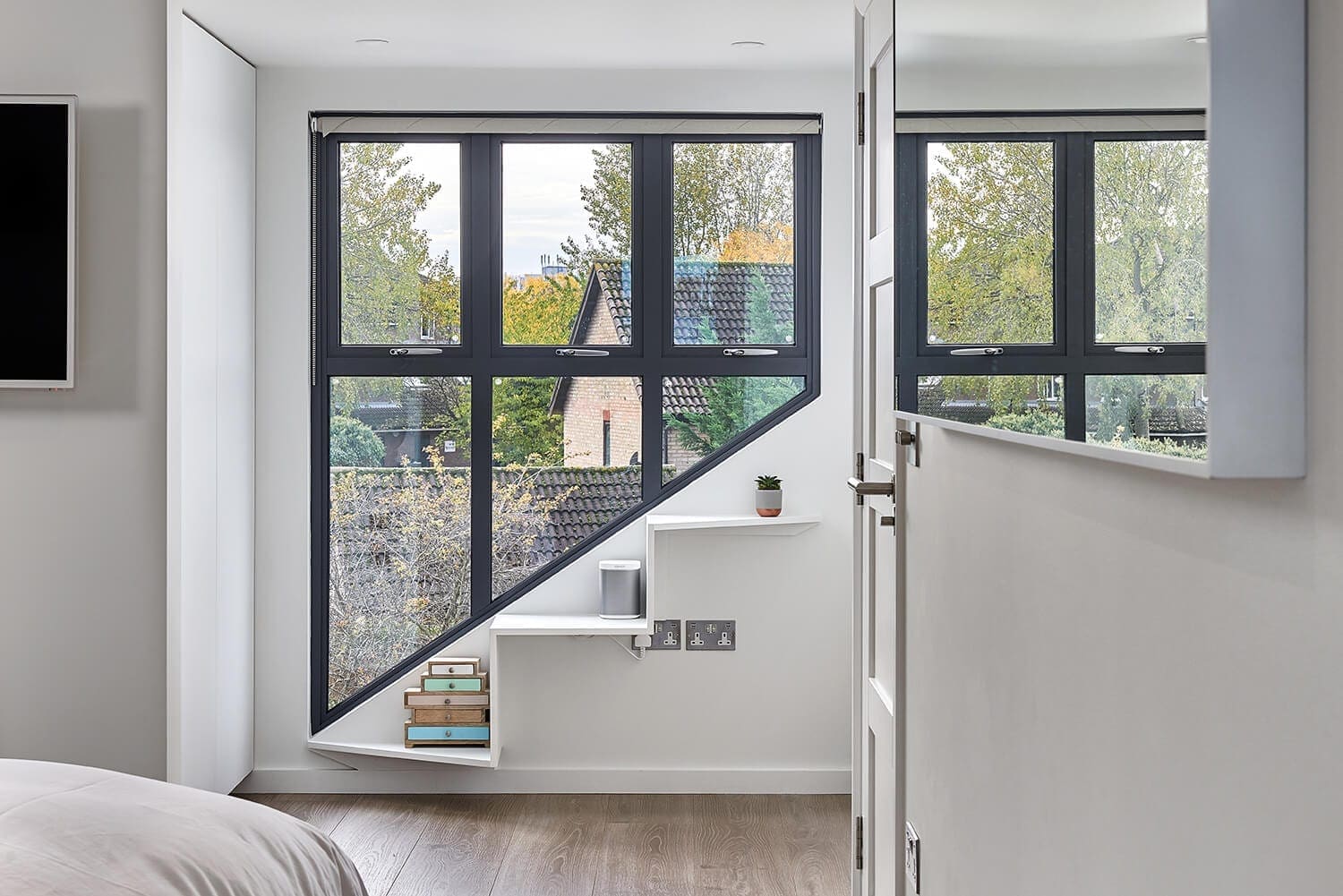 The-Loft-Room 3